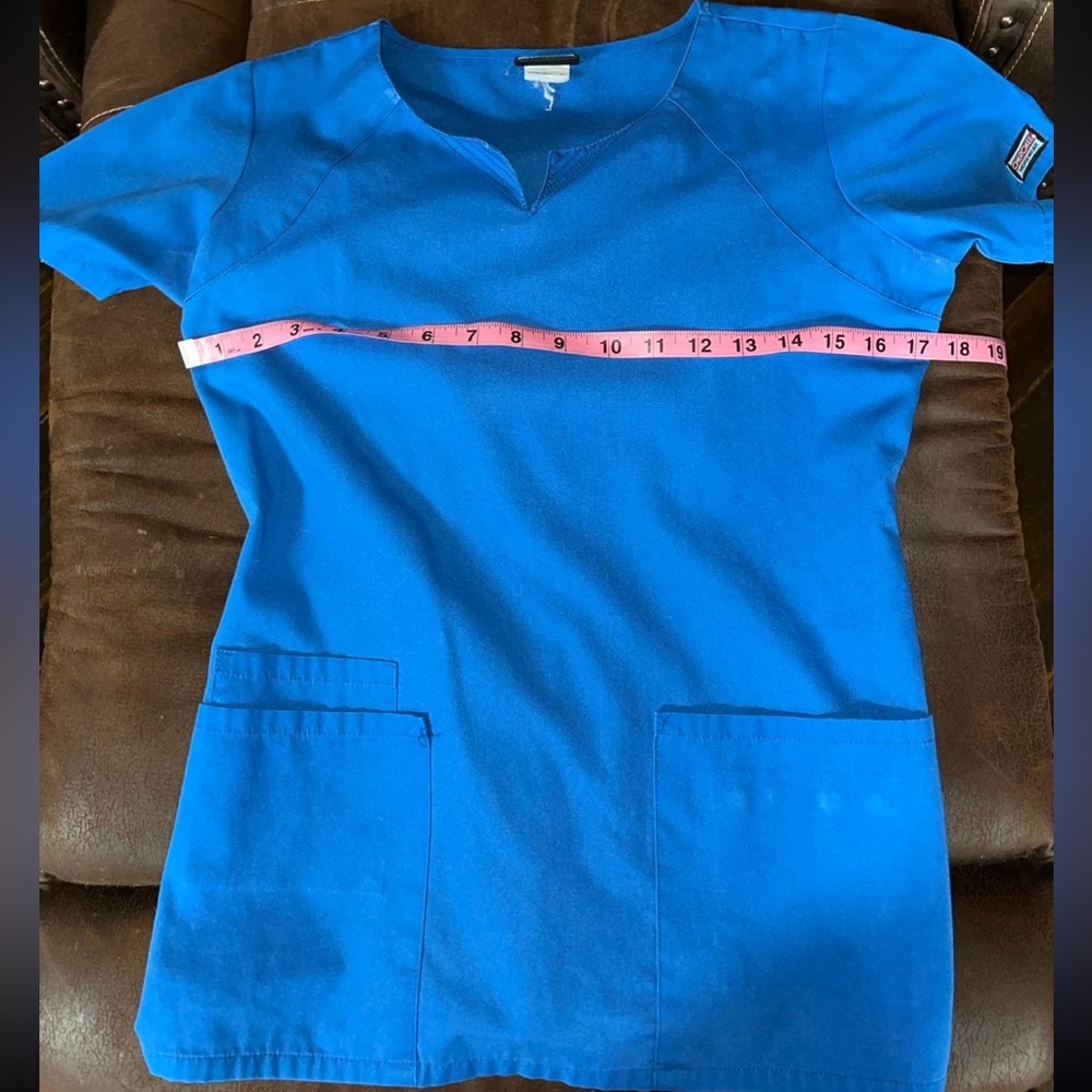 Cherokee workwear scrub set size small, royal blue. - Picture 2 of 8